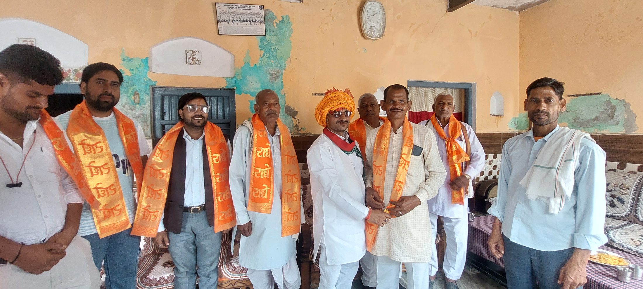 गोवर्धन विधानसभा 83: सपा प्रत्याशी गोल्डी भैया का तूफानी दौरा, एक दर्जन गांवों में मिला भारी जनसमर्थन