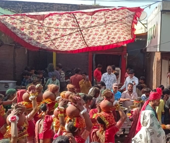 भक्ति और सेवा का संगम: रामनवमी व दशहरे पर जिला अध्यक्ष सुबोध गुप्ता (मंसाराम) की अगुवाई में विशाल भंडारा